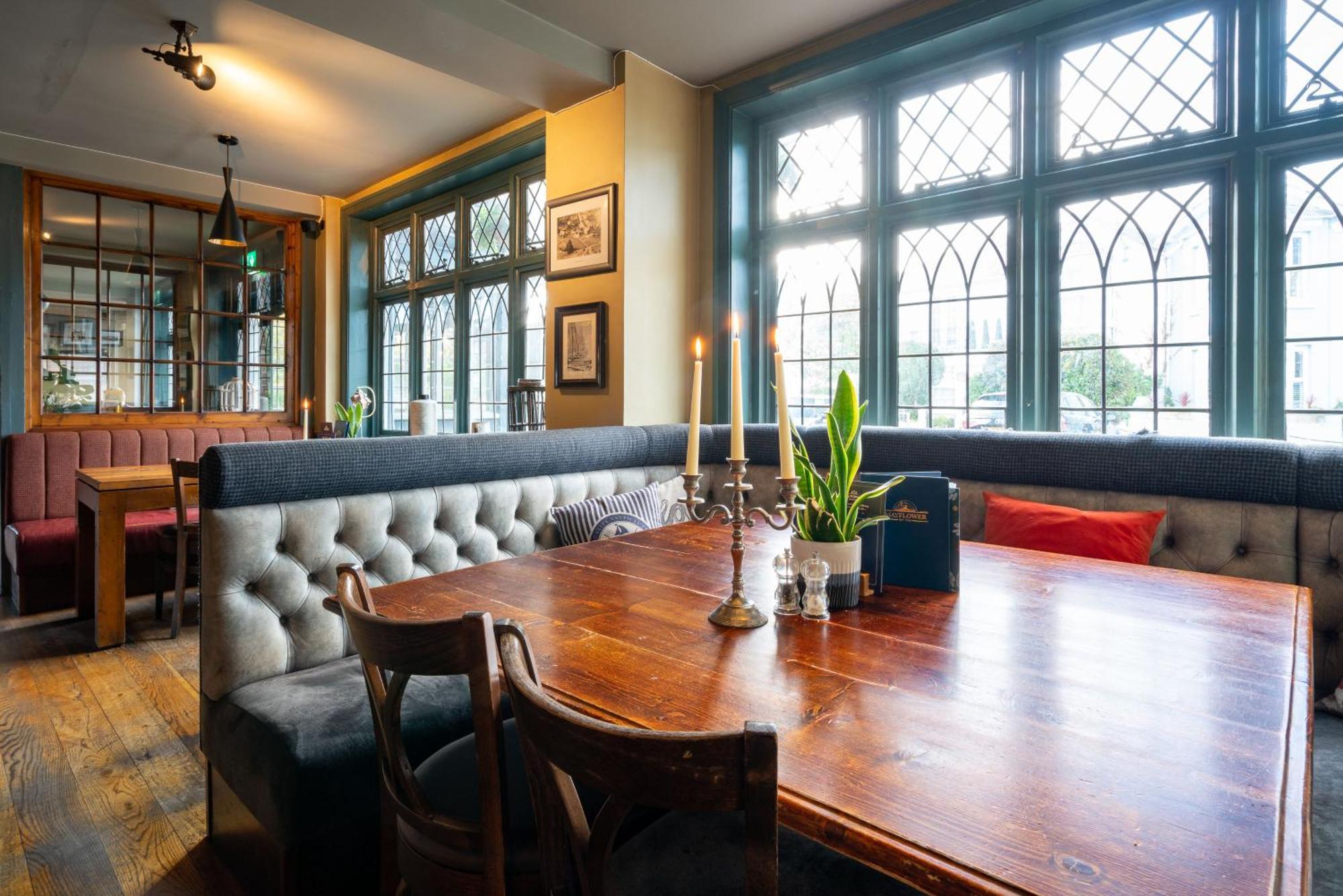 The Mayflower Lymington Bagian luar foto