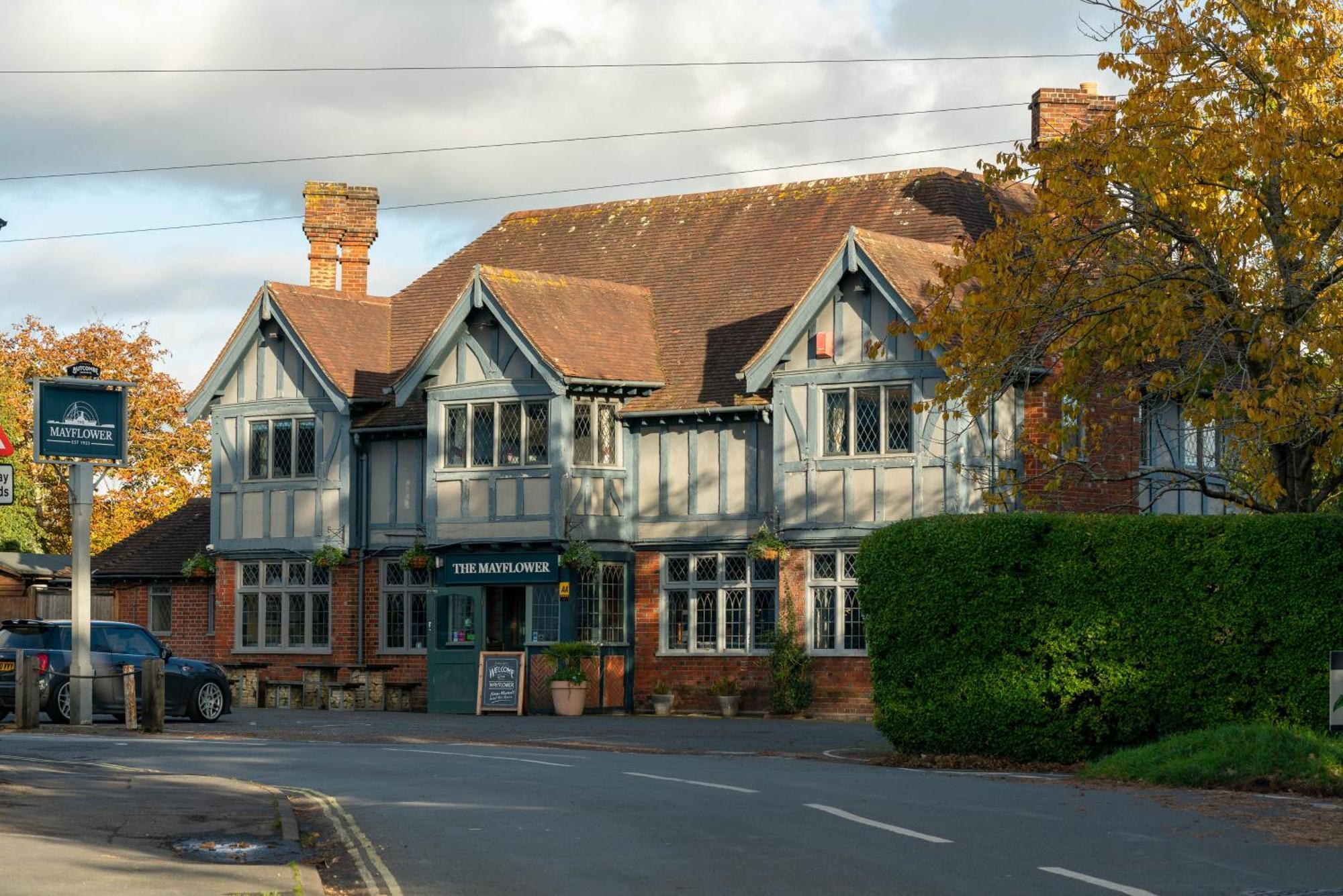 The Mayflower Lymington Bagian luar foto