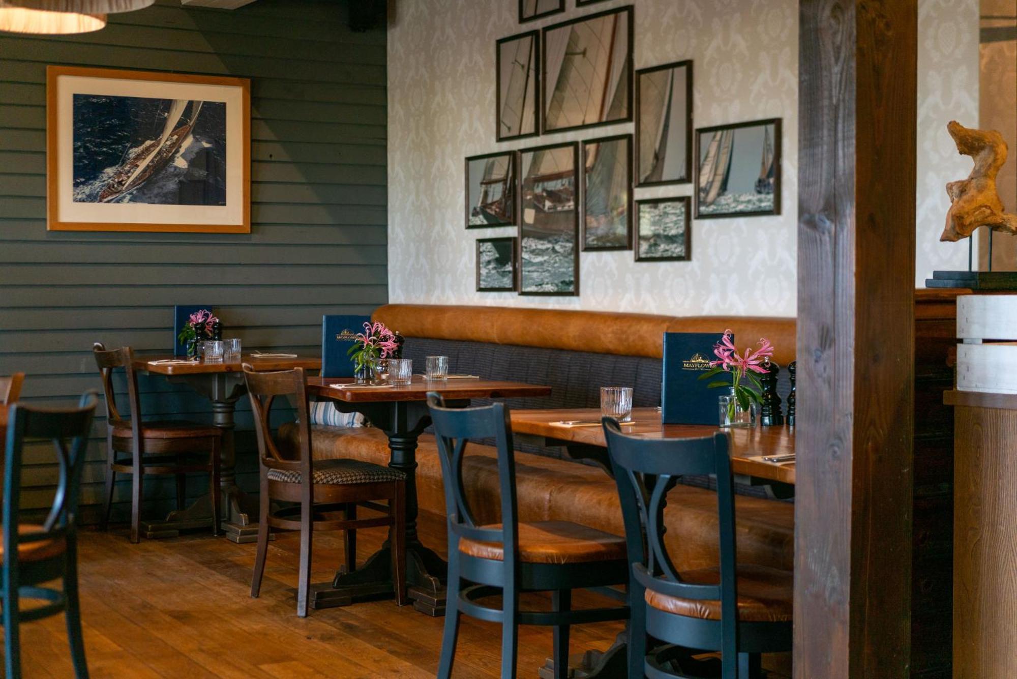 The Mayflower Lymington Bagian luar foto